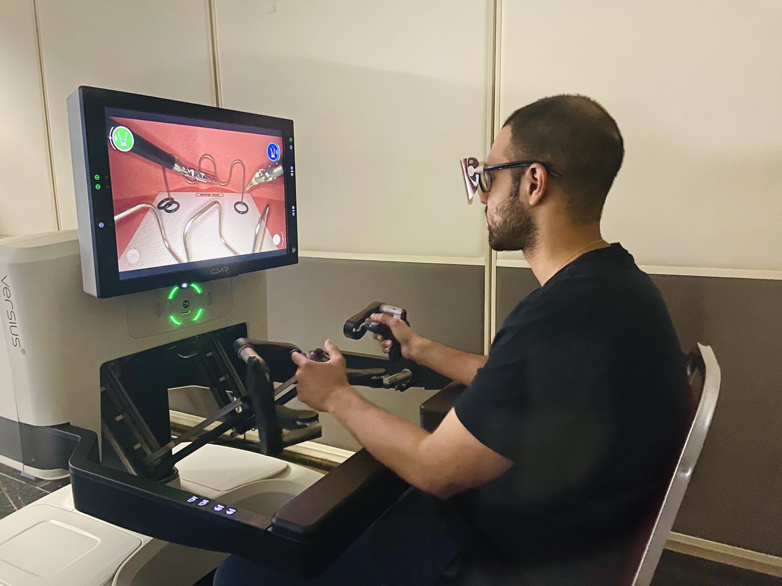Entrenamiento en plataforma robótica Versius